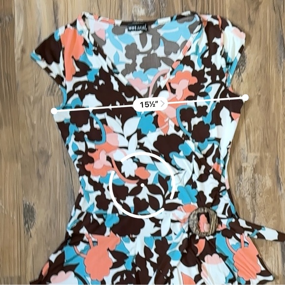 VTG Y2K 2000s Floral Wrap Style Wooden Buckle Blouse - Picture 6 of 8